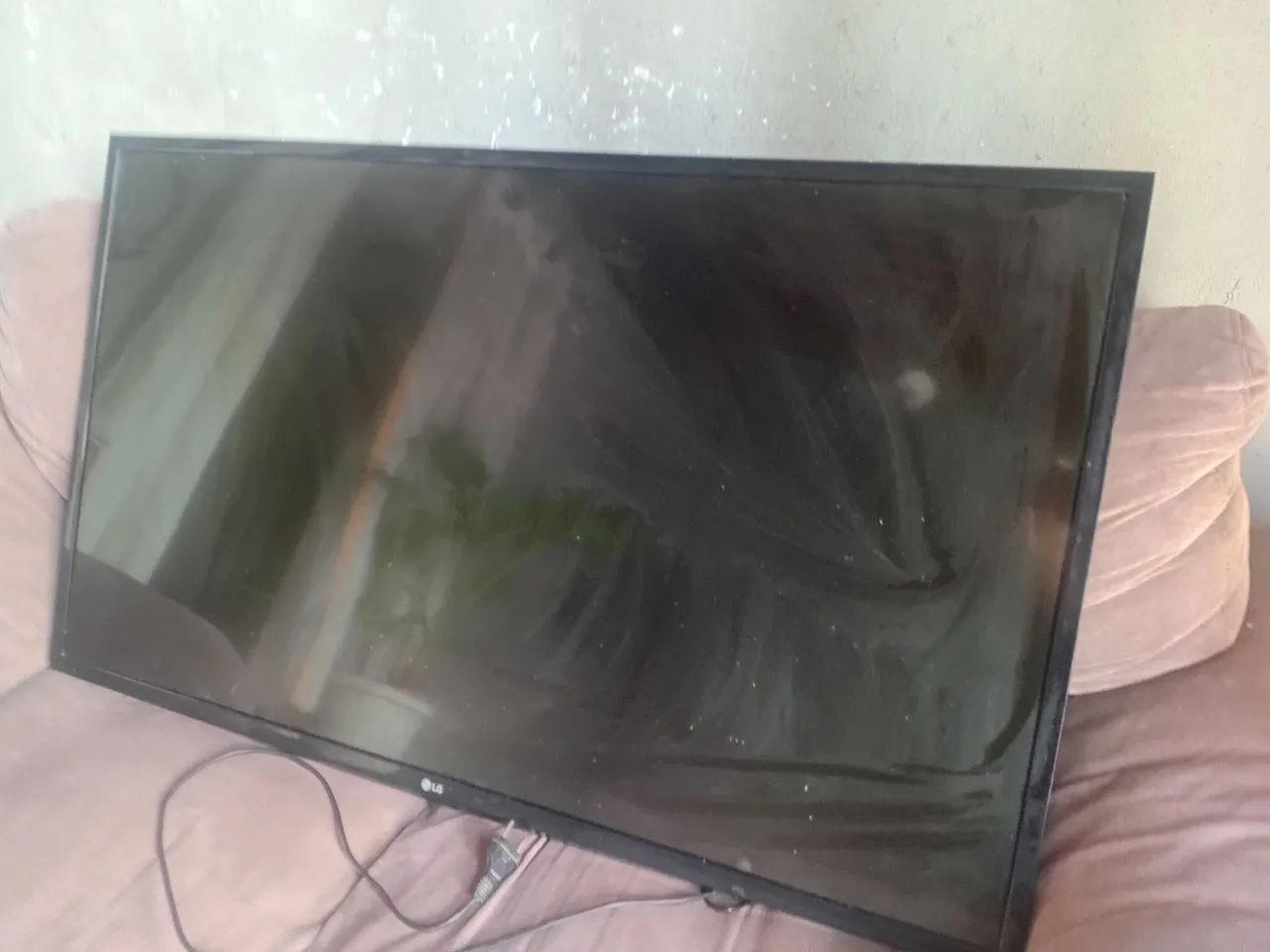 tv com defeito retirada de peca - Foto 2