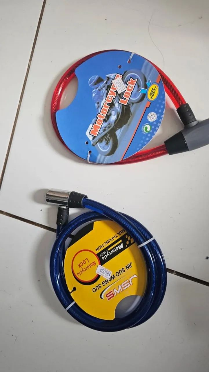Vendo cadeados ?Motorcycle Lock? vermelho/azul