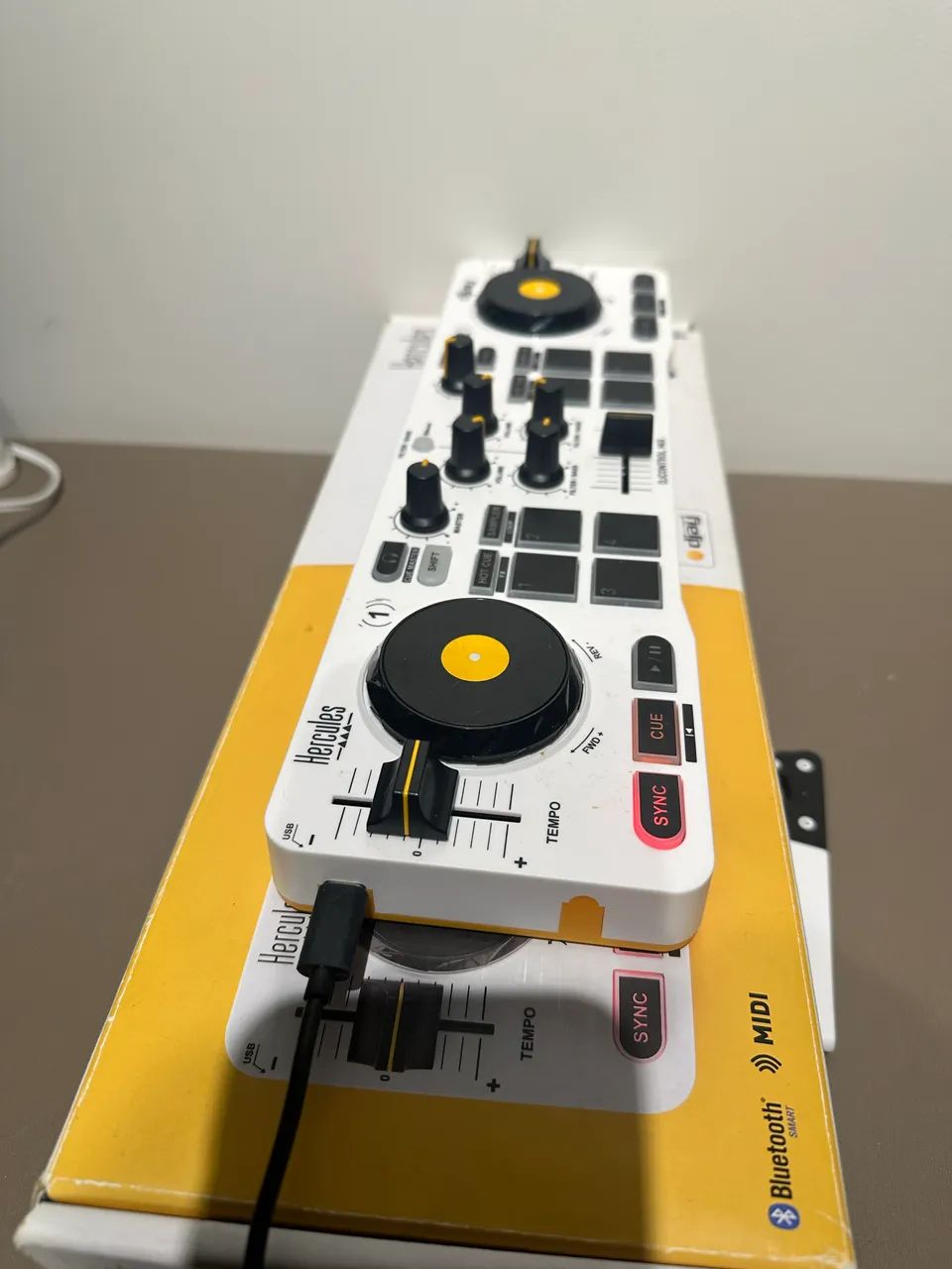 Controladora Hercules DJ control mix - original  - Foto 2