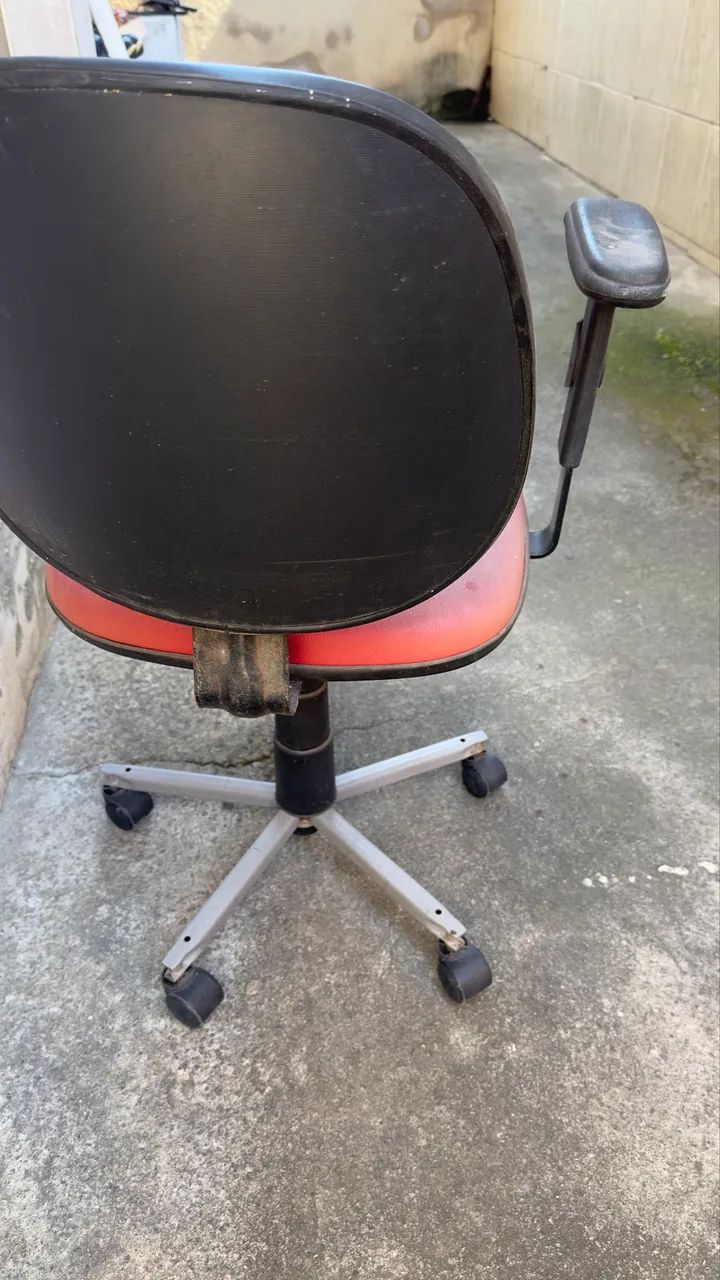 Vendo cadeira para escritório  - Foto 2