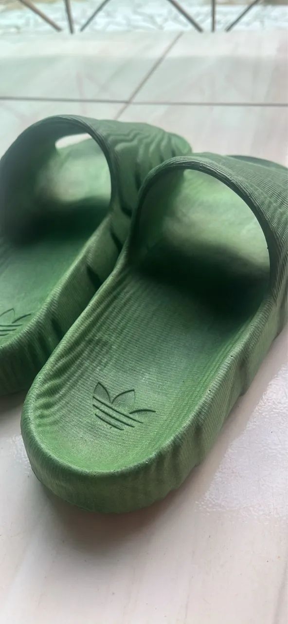 Vendo Sandália Original da Adidas - Foto 2