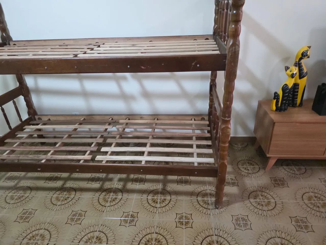 Beliche de madeira maciça  - Foto 2