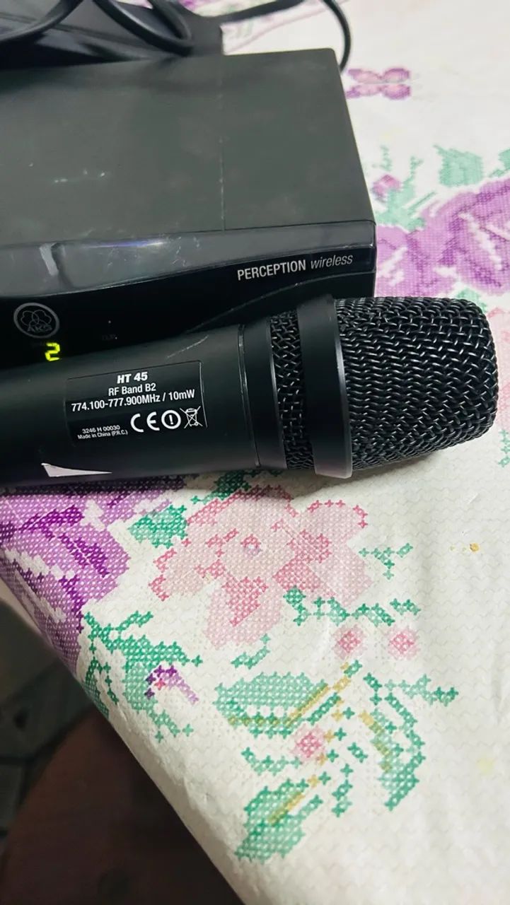 Kit 3x Microfone Sem Fio AKG Perception Wireless SR45 HT45 - Foto 2