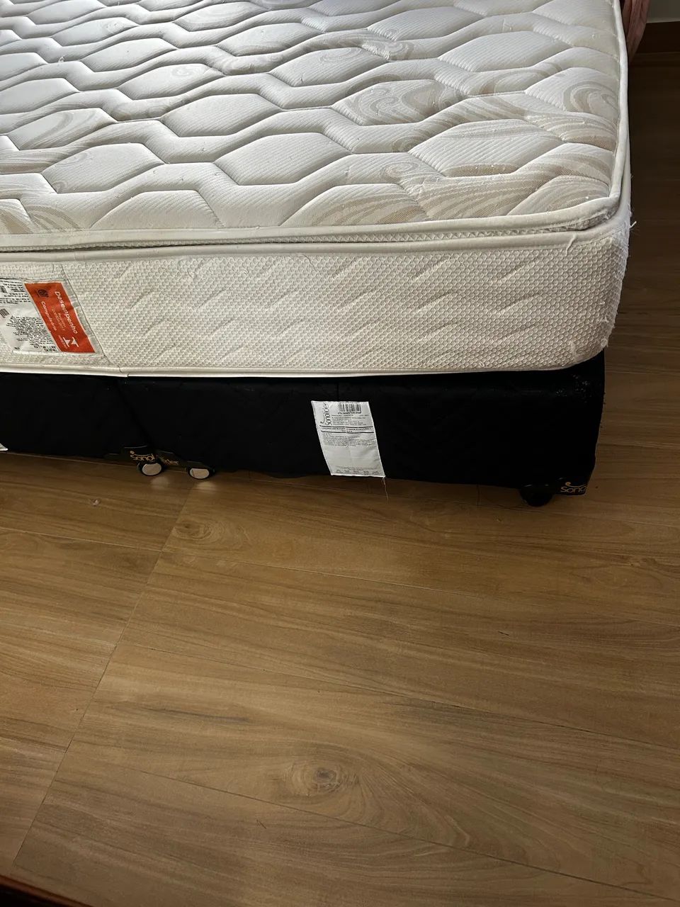 Vendo cama box queen - Foto 2