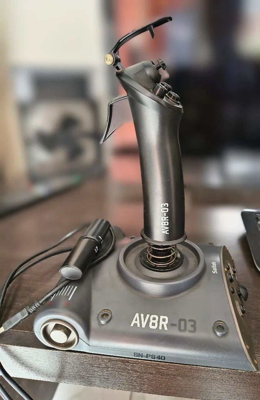 Joystick Saitek Aviator AV8R - Foto 3