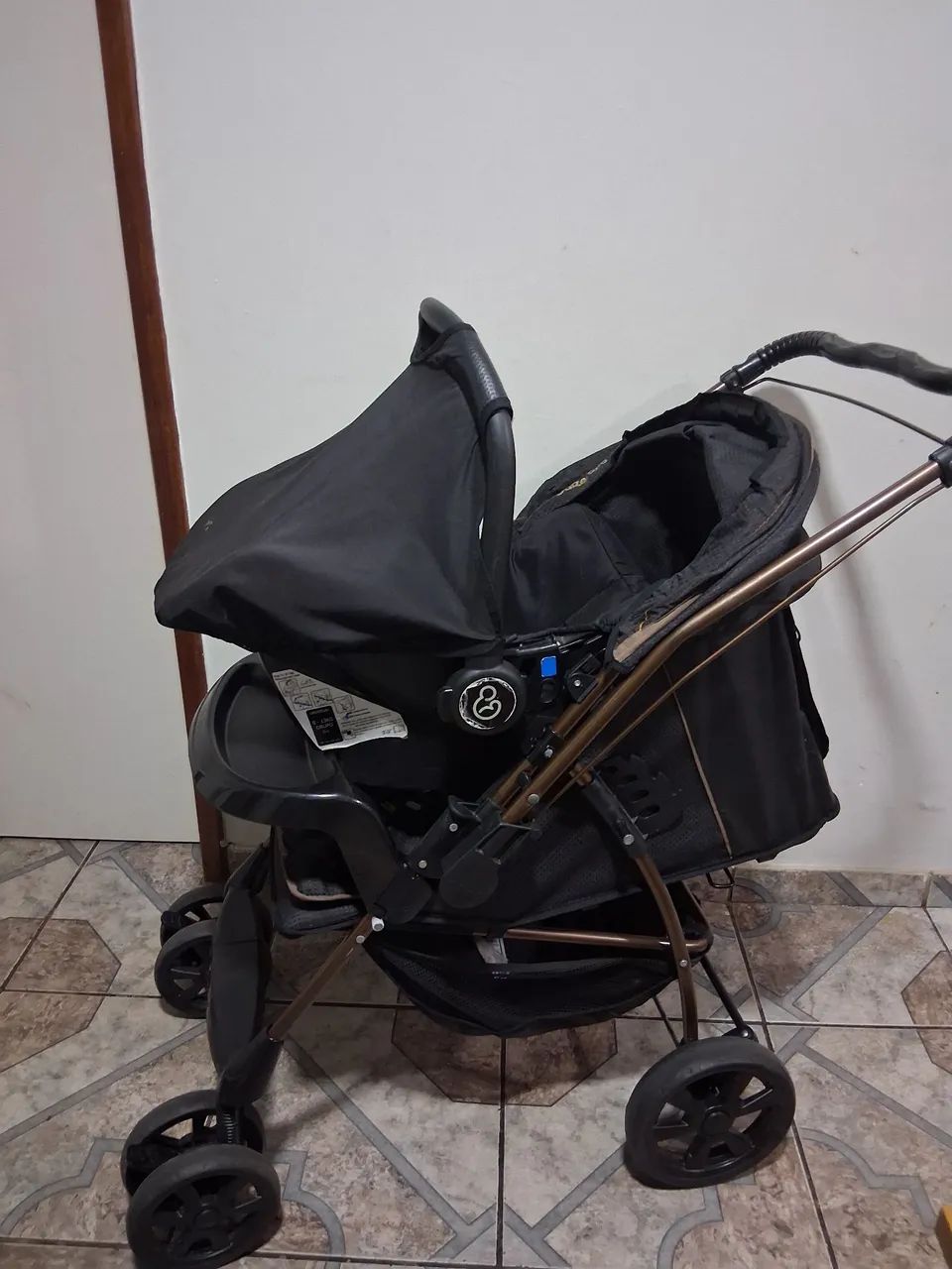 Carrinho de bebe/ Bebe conforto Galzerano 