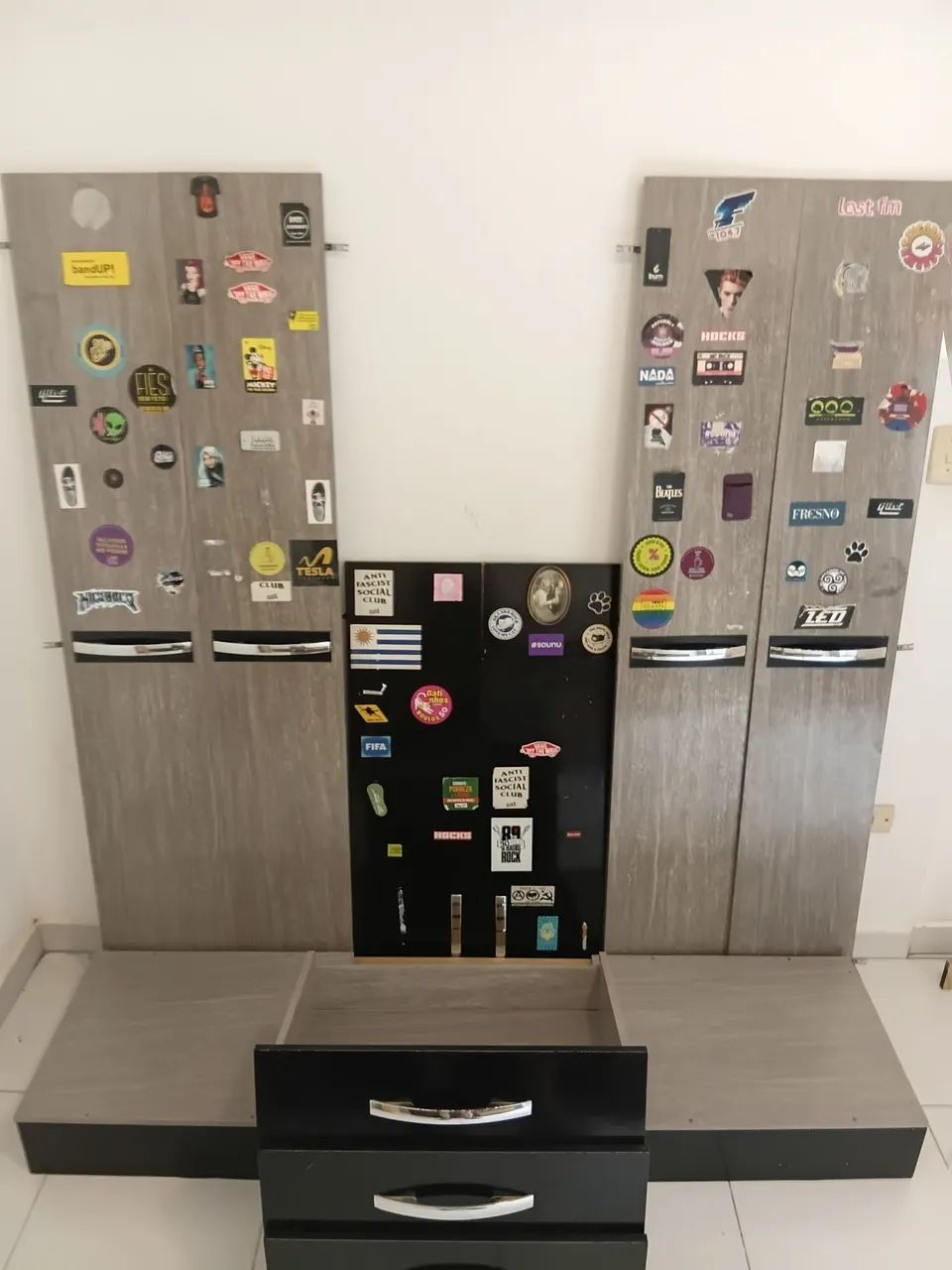 Guarda roupa(COM AVARIAS!!) II - Foto 2