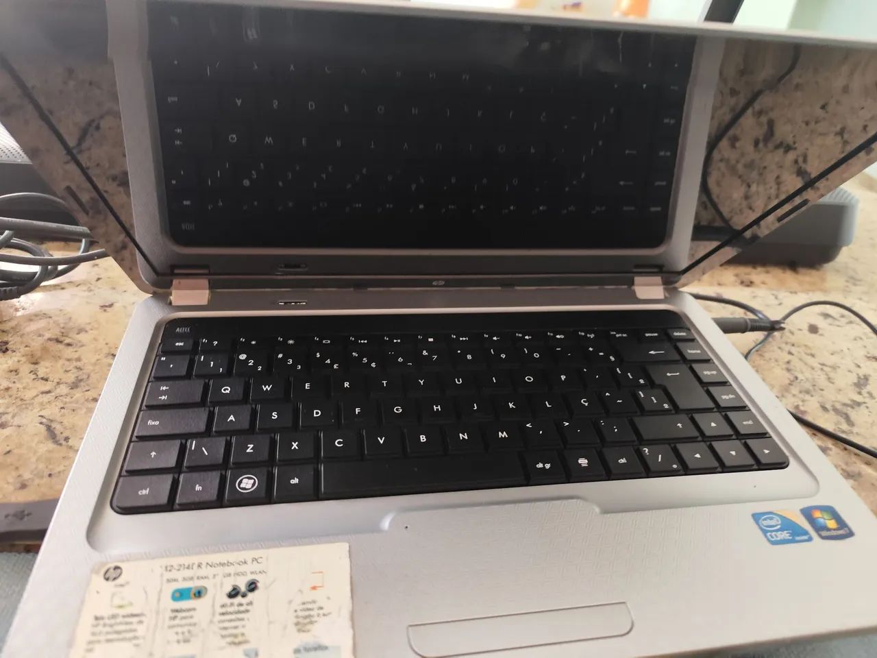 Notebook todo perfeito com manutenção e limpeza interna.. - Foto 3