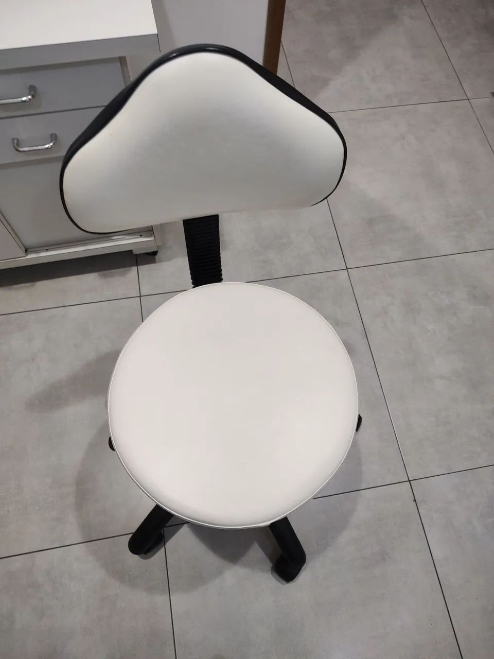 CADEIRA MOCHO GIRATÓRIA COURVIM