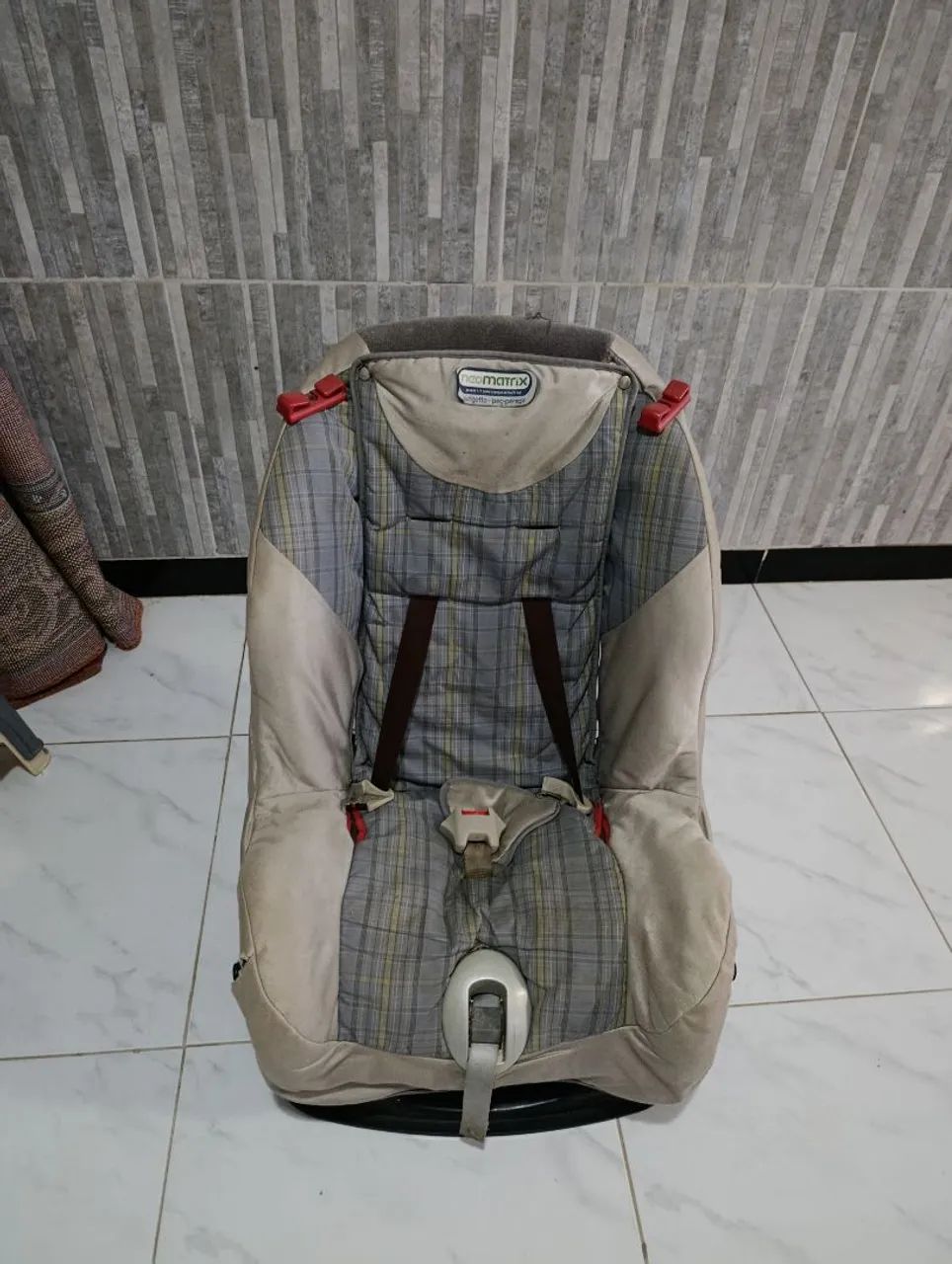Cadeirinha de bebê usada