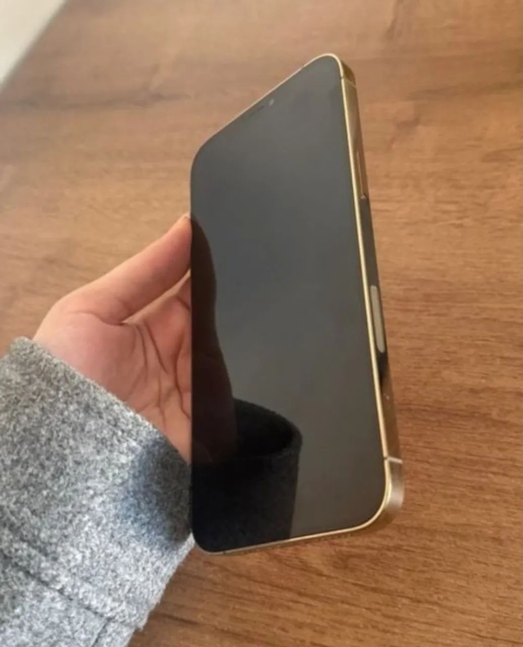 Iphone 12 pro max gold  - Foto 3