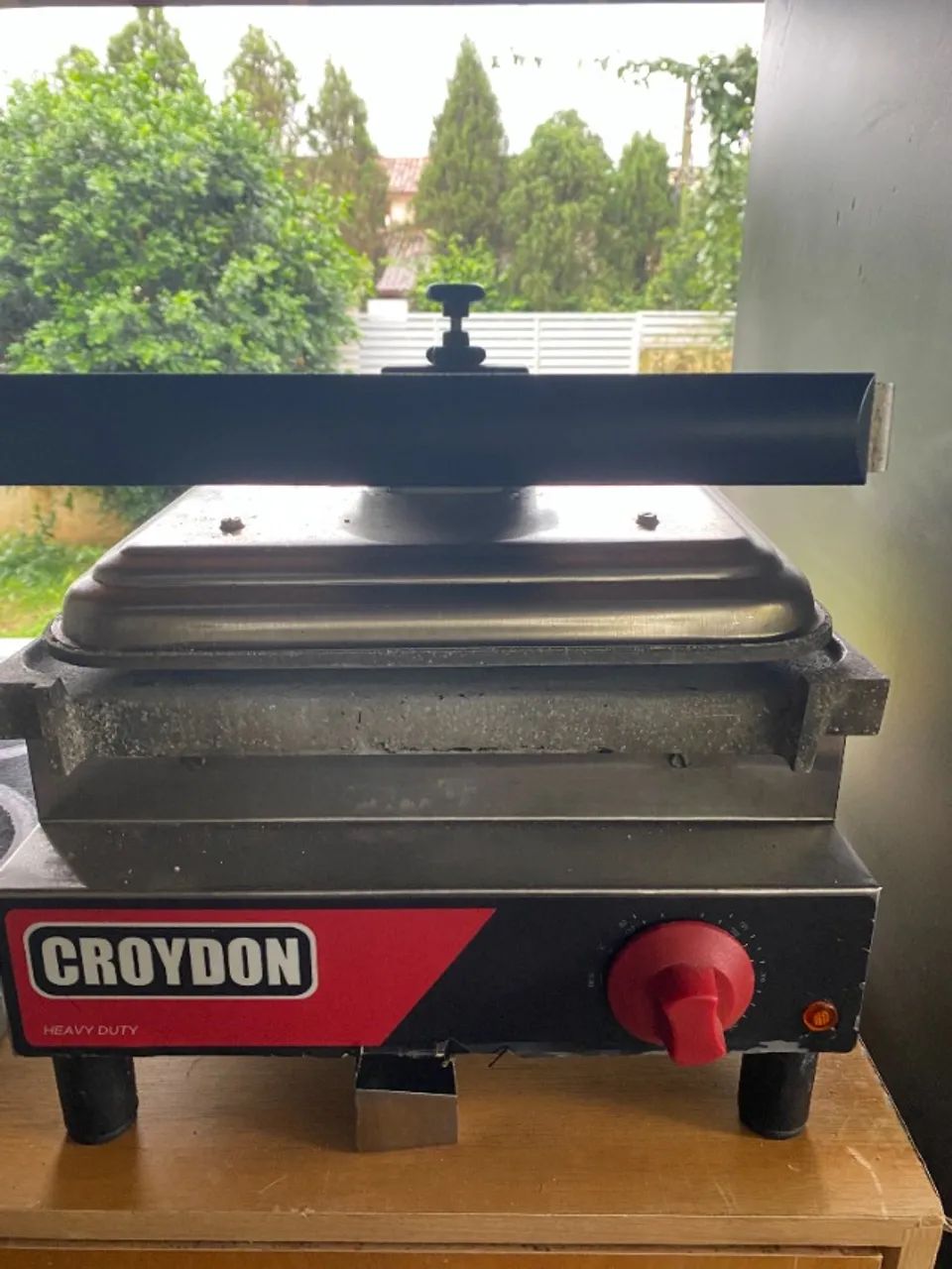SANDUICHEIRA GRILL CROYDON - Foto 2