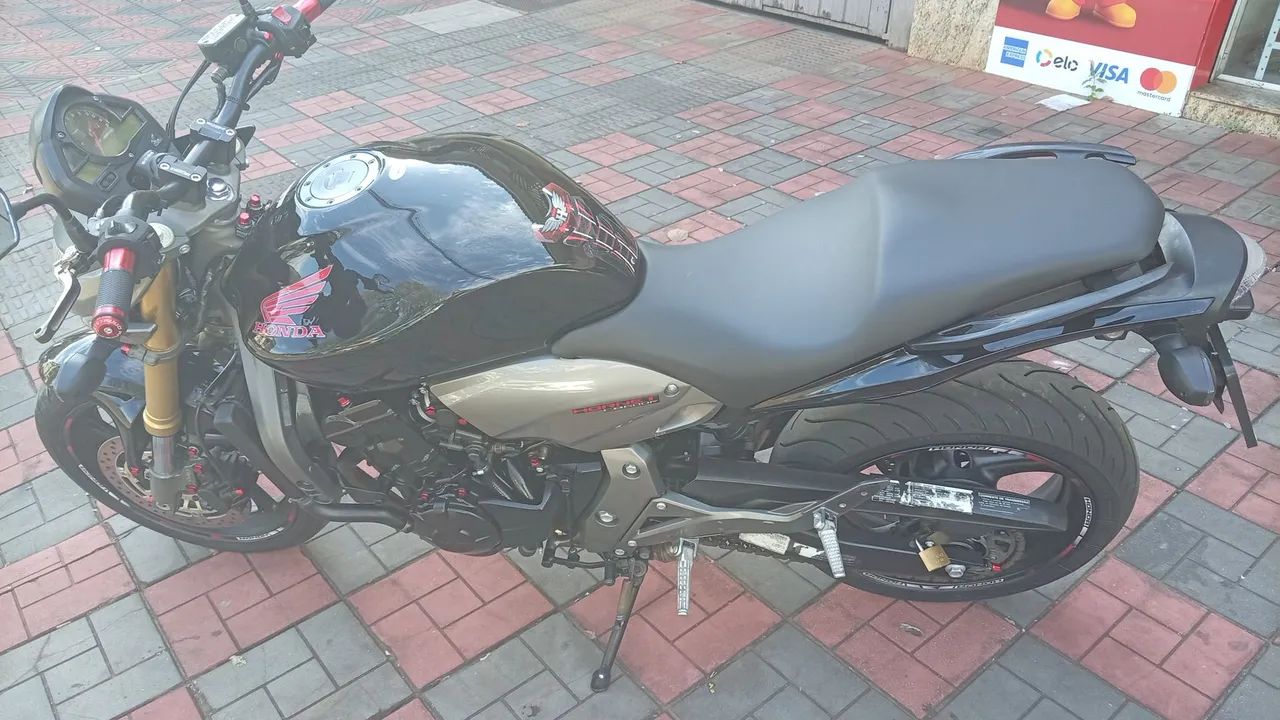 Hornet 600  - Foto 2