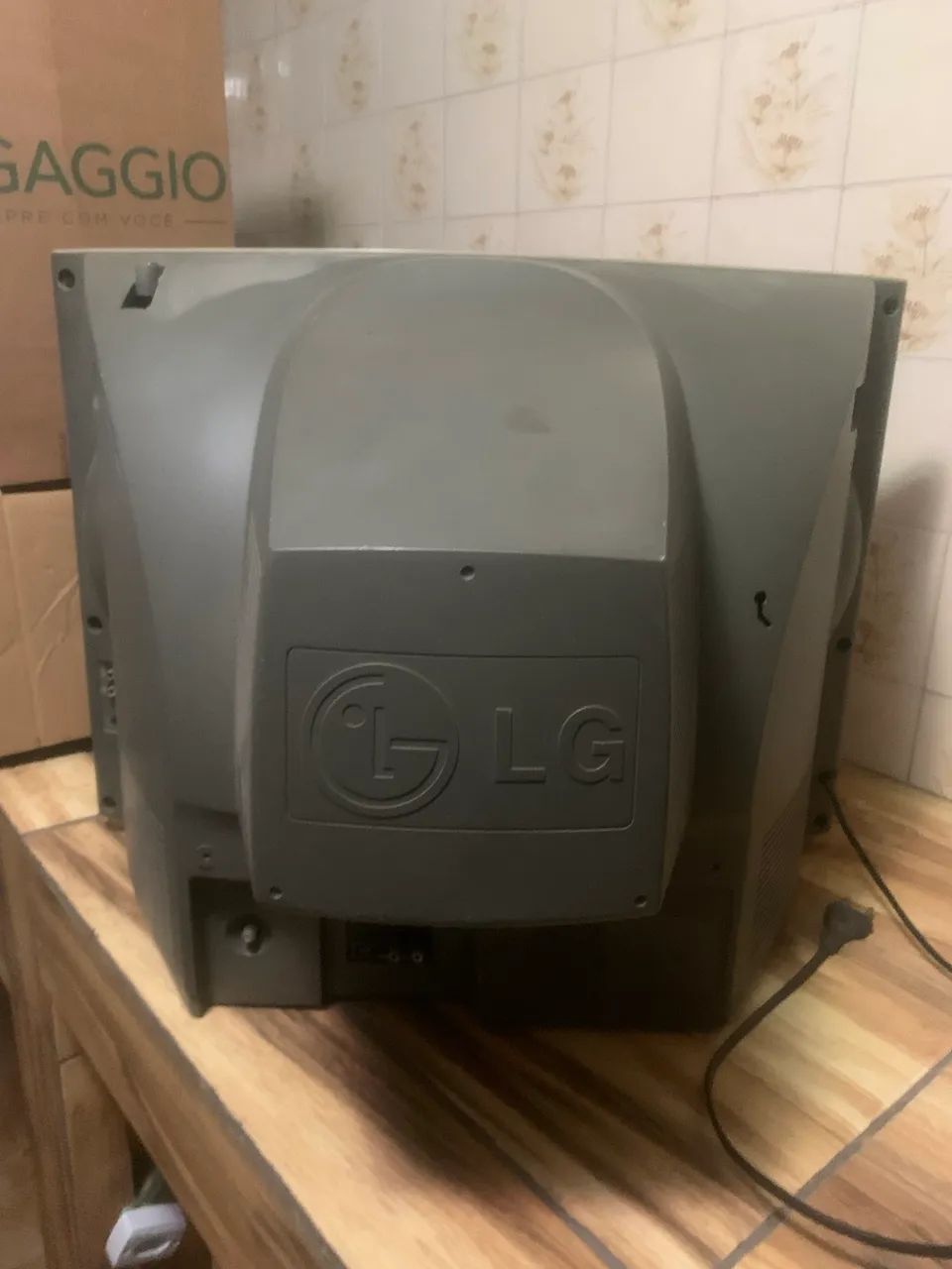 televisor de tubo  (CRT) da marca LG. 20? - Foto 4