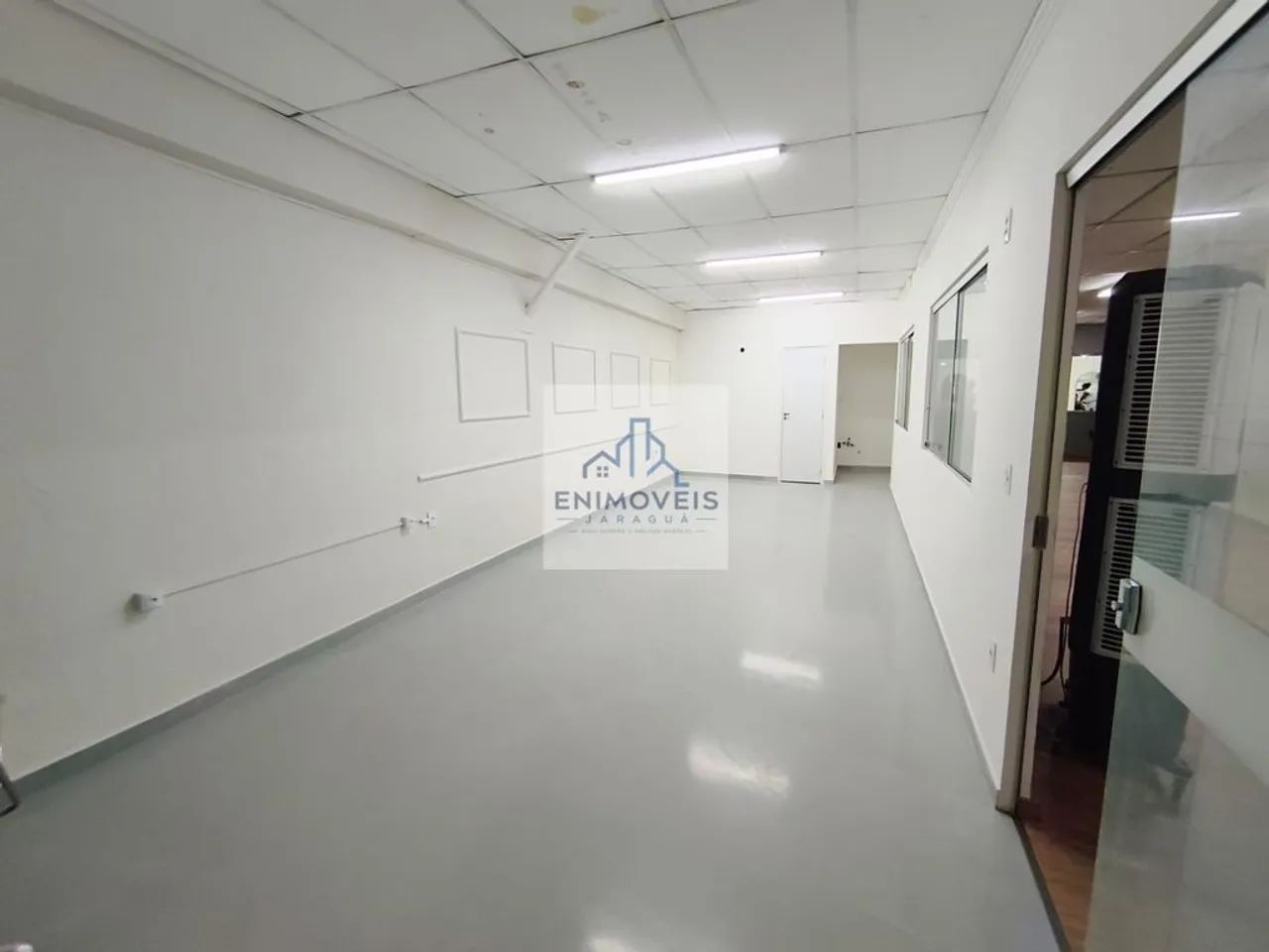 Sala disponível para locação no Bairro Dona Clara