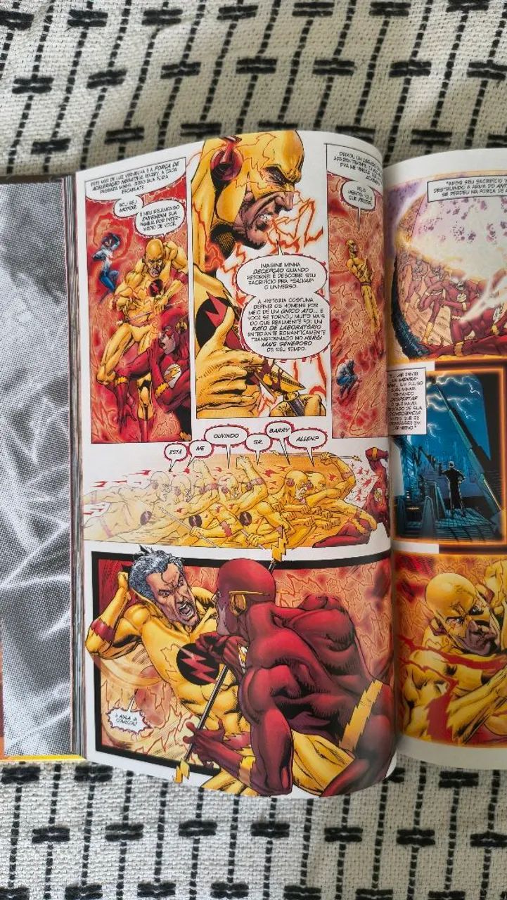 DC Deluxe Flash Renascimento  - Foto 5