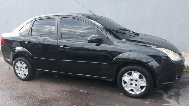 Vende-se Carro