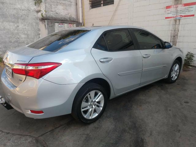 Corolla gli 1.8 14/15 $ 61,000, - Foto 12