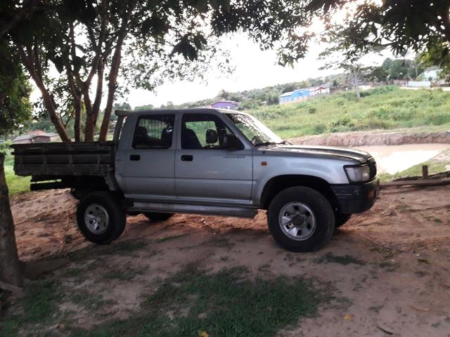 Hilux 3.0 aspirada - Foto 2