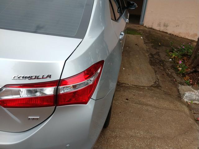 Corolla gli 1.8 14/15 $ 61,000, - Foto 3