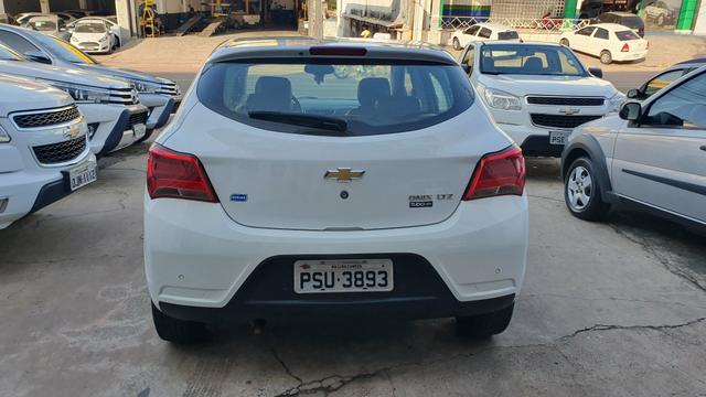 Chevrolet ônix Ltz automatico - Foto 5
