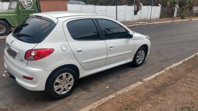 Peugeot 207 Hach 2014 - Foto 2