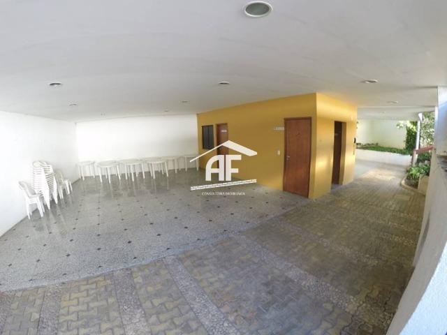Apartamento no Farol com 4/4 sendo 3 suítes - Ótima localização, ligue já - Foto 7