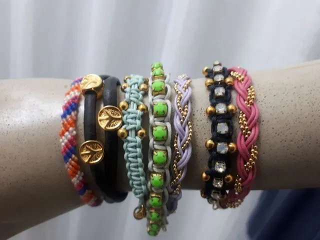 Pulseiras diversas