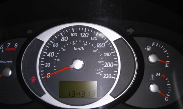 Hyundai Tucson GL 2.0 Automática Prata Torrando Abaixo da FIPE !!!! - Foto 3