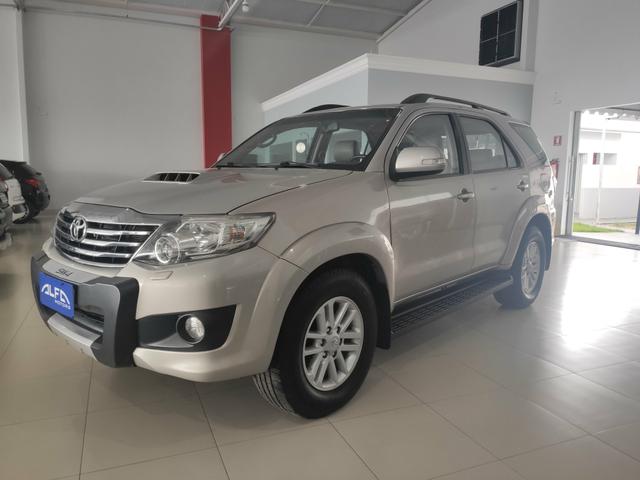 Hilux SW4 12/13 7 lugares - Foto 2