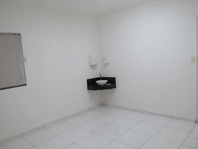 Casa Comercial - R. Sen. Souza Naves - (Próx. Av. Bandeirante - em frente Clinilab) - Foto 9