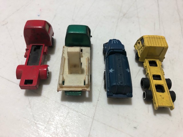 Lote 4 miniaturas caminhão  - Foto 2