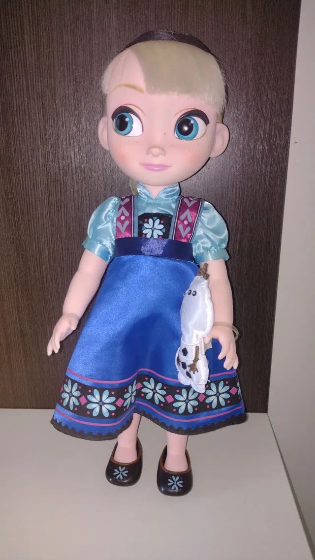 Boneca Princesa Anna Frozen Animator Disney Store : :  Brinquedos e Jogos