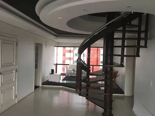 vende Bela e aconchegante cobertura, com 3 dormitórios amplos sendo um suíte máster