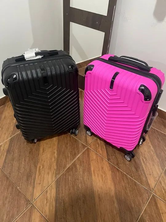Malas de Viagem - Preta e Rosa de 10Kgs
