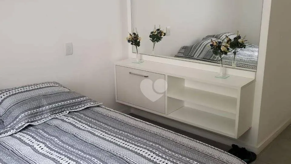 Sala quarto separados - reformado - lindo - R$ 320.000 - Catete - Rio de Janeiro/RJ