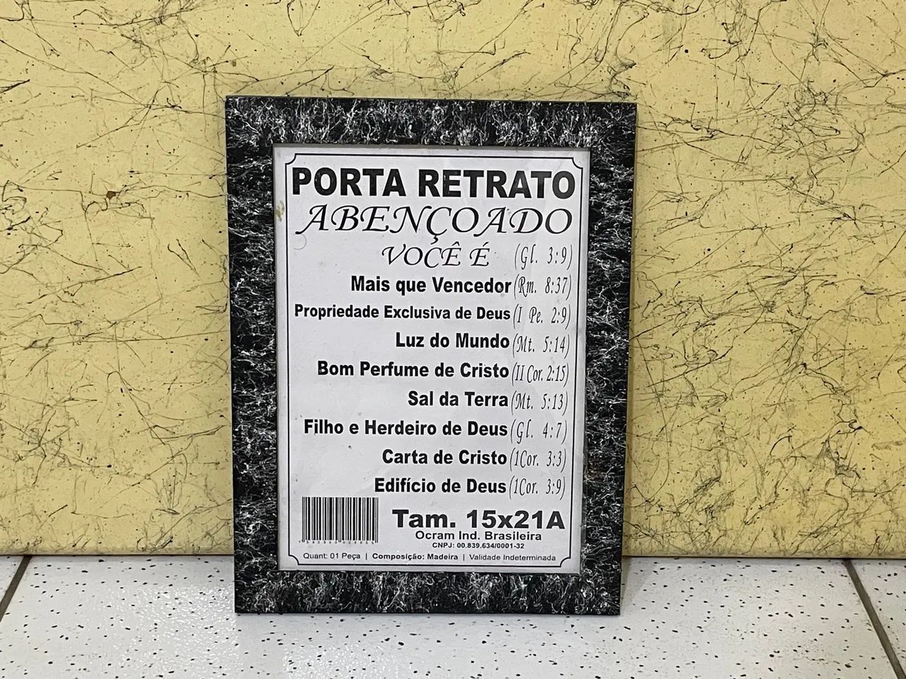 Quadro Decorativo em Madeira 24,5x18,5cm