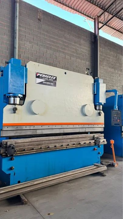 DOBRADEIRA CN 250Ton - Foto 3