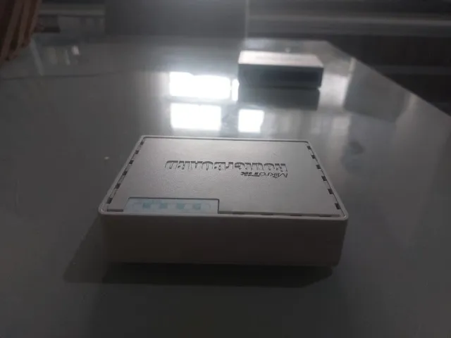 roteado mikrotik rb750R-2 hEX lite