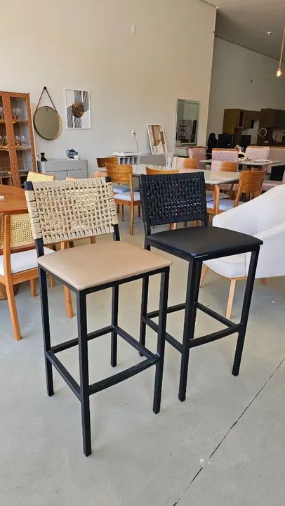 Banqueta Madri Bistrô Gourmet Bar ou Bancada Com Tela Ratan Direto da Fábrica