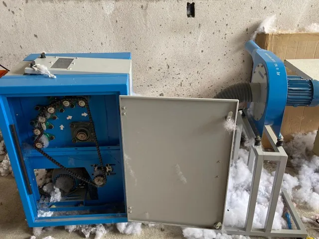 Máquina de Encher Travesseiro Maxfibra Compacta Abridora de Fibras