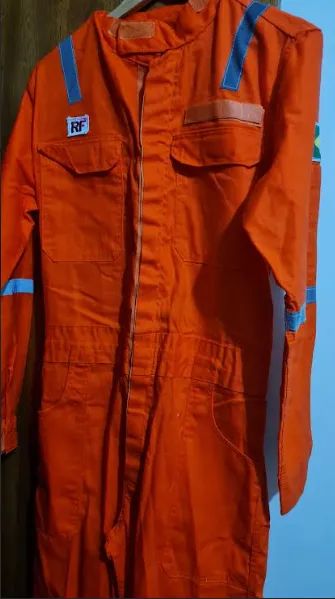 Macacão RF Offshore Risco 1 e 2 c/ Faixa Refletiva Cinza.  - Foto 4