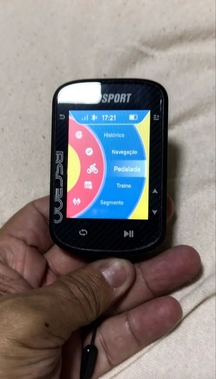GPS IGPSPORT 300 (BRAND-NEW CONDITION)!! COLOR SCREEN.