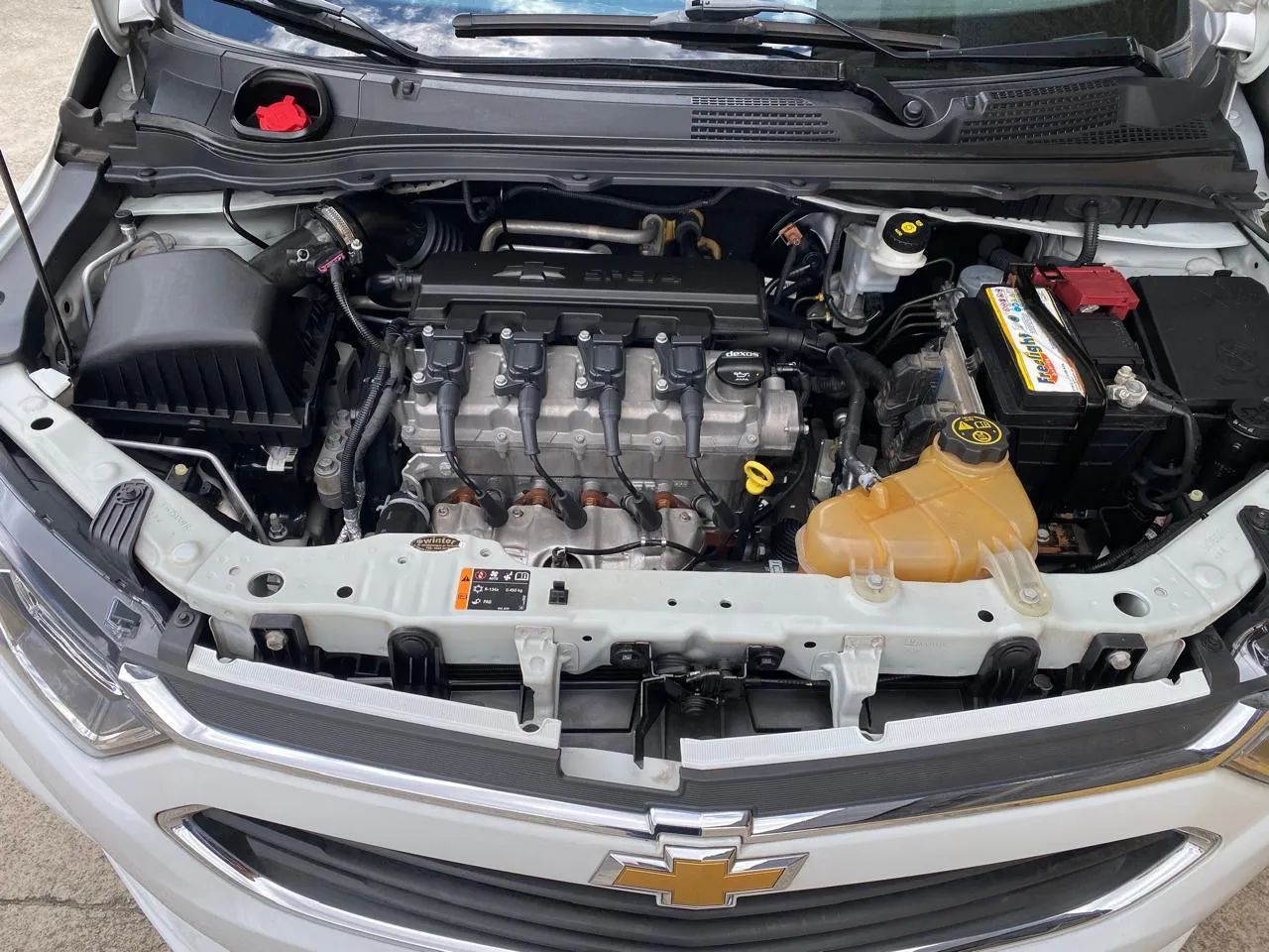 Chevrolet Onix Hatch LTZ 1.4 8V Flex Power Aut. 4P 2019 - Foto 8