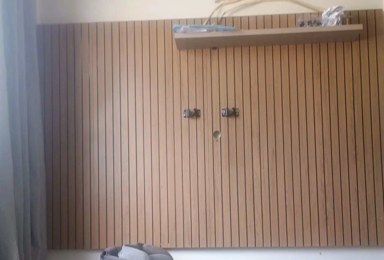 PAINEL DE TV SEM NENHUM DEFEITO