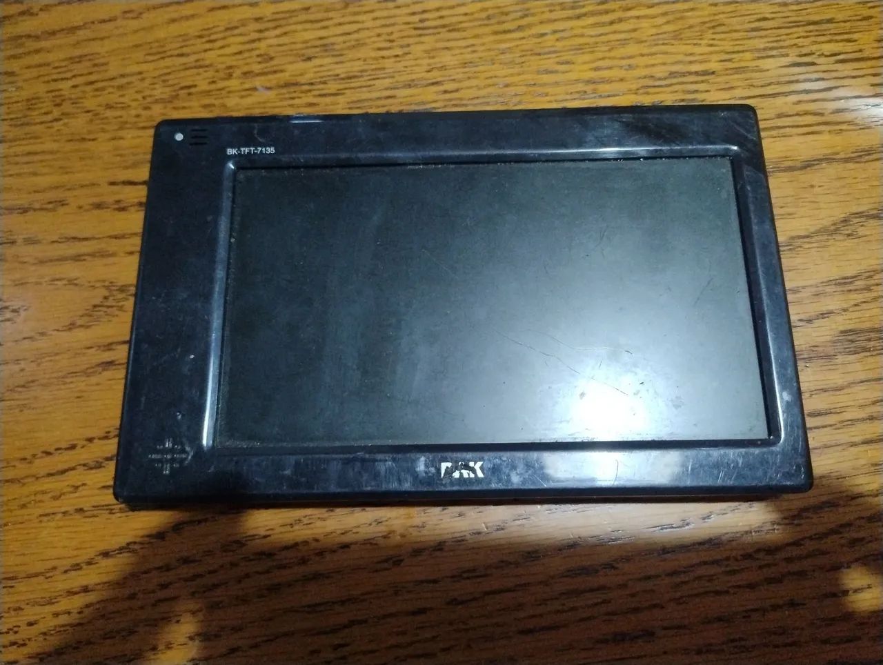 Monitor LCD Portátil BK-TFT-7135