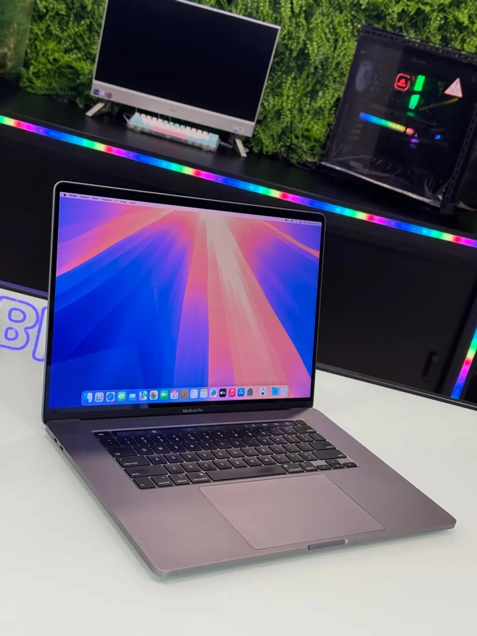 macbook pro i7 2019