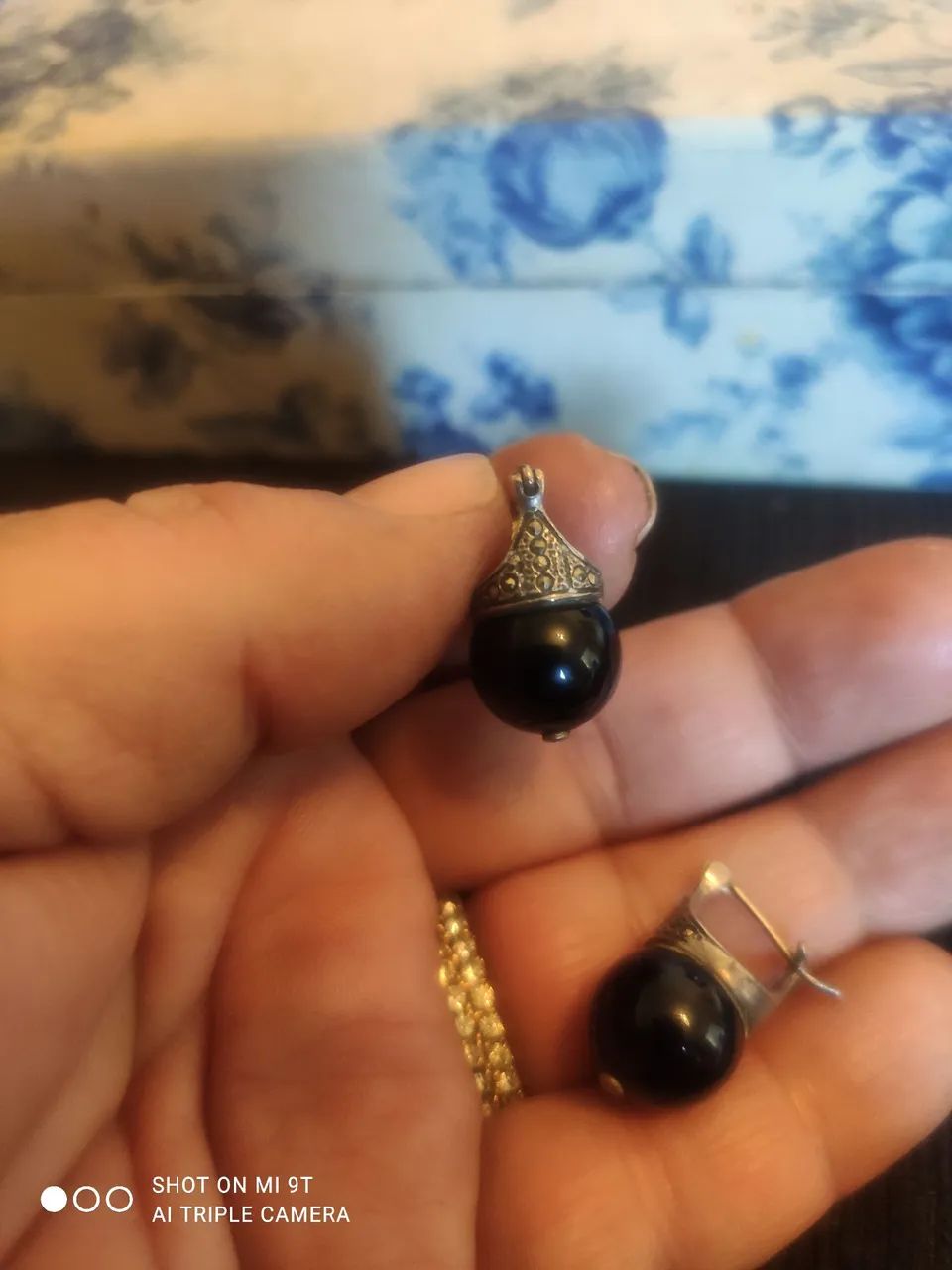 Brincos Onix  preta com detalhe de zircônia  - Foto 3