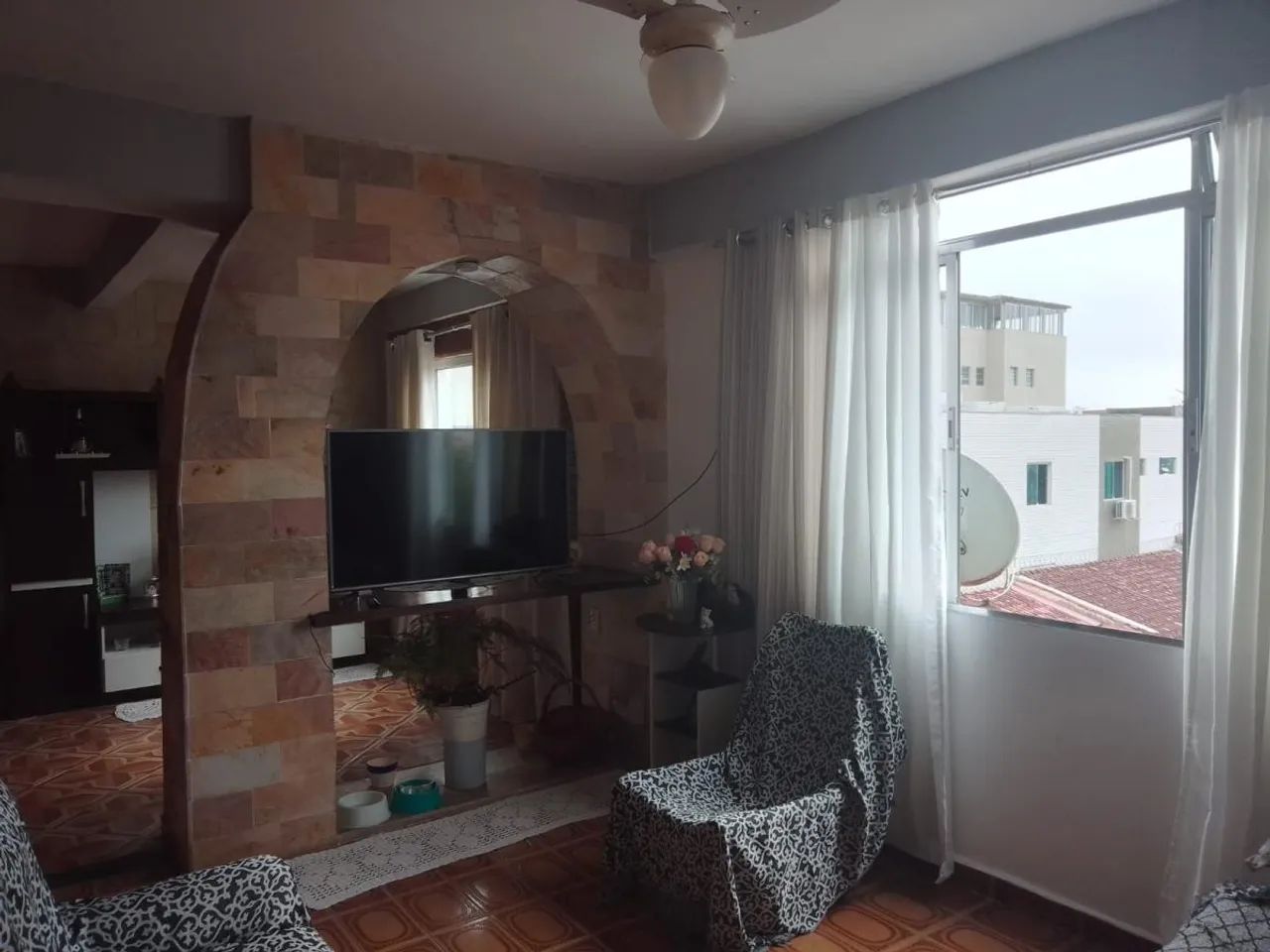 APARTAMENTO COM 03 DORMITÓRIOS EM ITANHAÉM-SP OCALIZADO NO CENTRO DA CIDADE - Foto 2