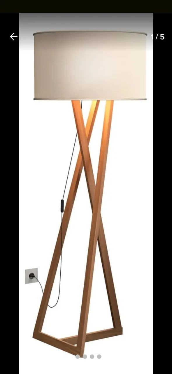 Luminária tripé moderna cúpula 